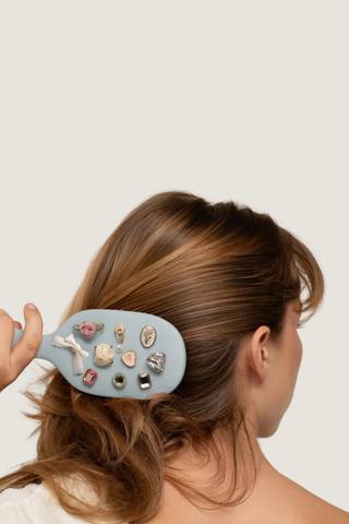 Kitsch Charm Paddle Brush
