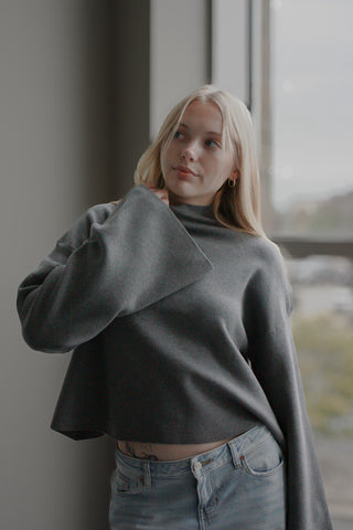 Vivianne Box Sweater