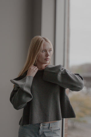 Vivianne Box Sweater
