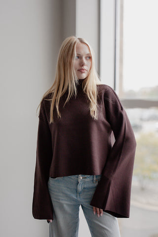 Vivianne Box Sweater